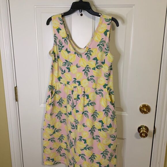 C&C California Size XL large V-neck pocketed dress with lemon design - Picture 1 of 7